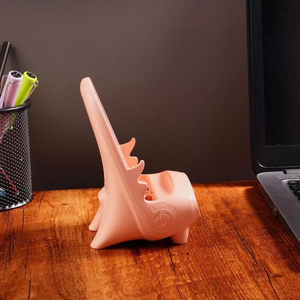 Desktop Wireless Fast Charging Phone Holder - Image 12
