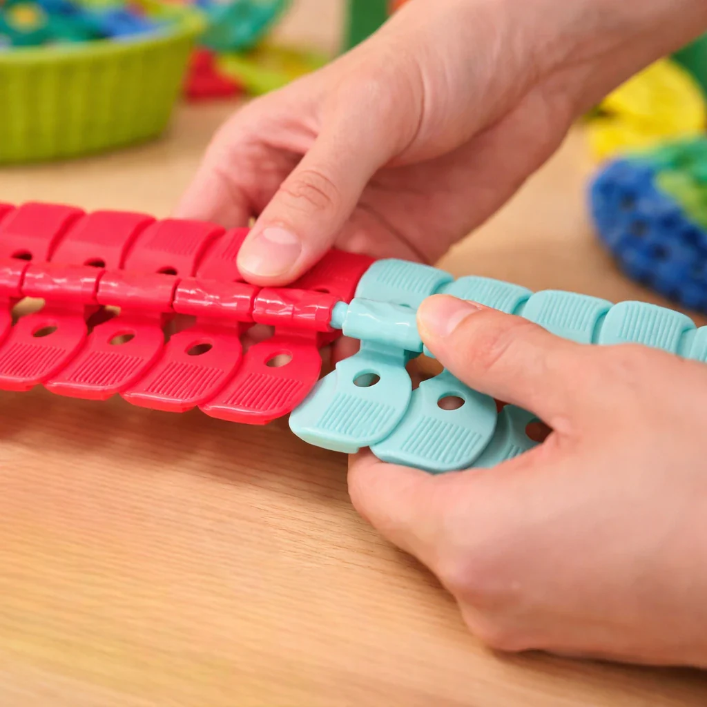 Electric Racing Car Track Building Set - Image 8