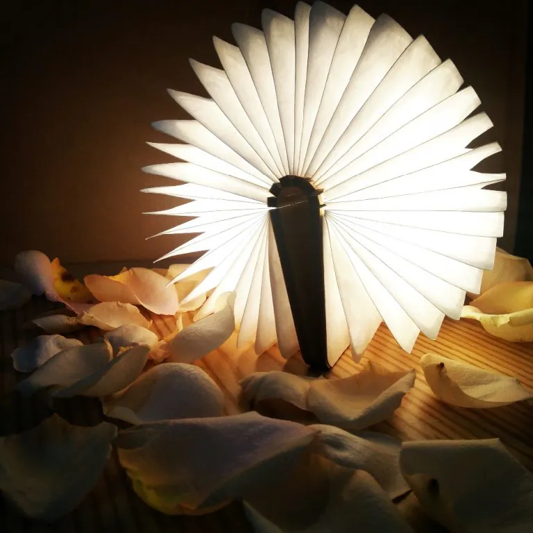 Folding Book Lamp - Image 4