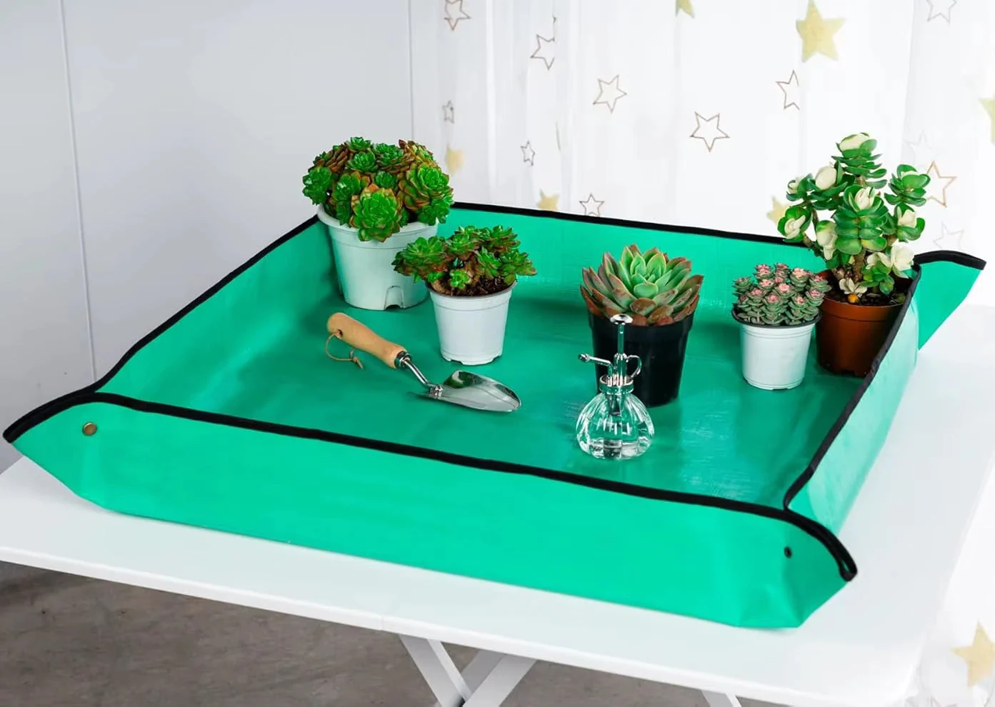 Foldable Gardening Mat - Image 5
