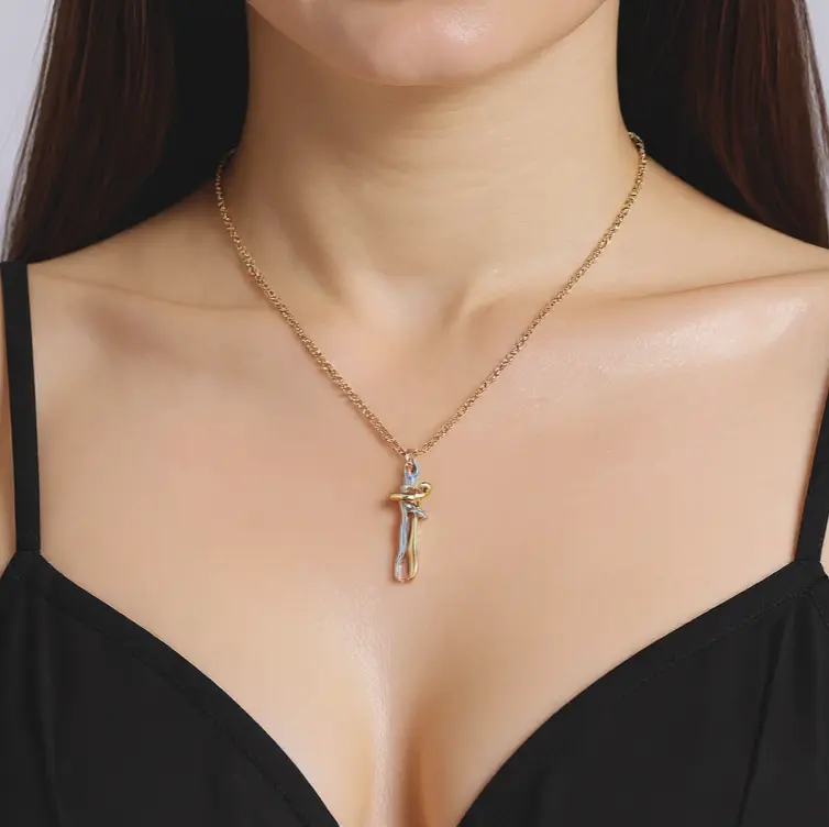 Hug Necklace - Image 2