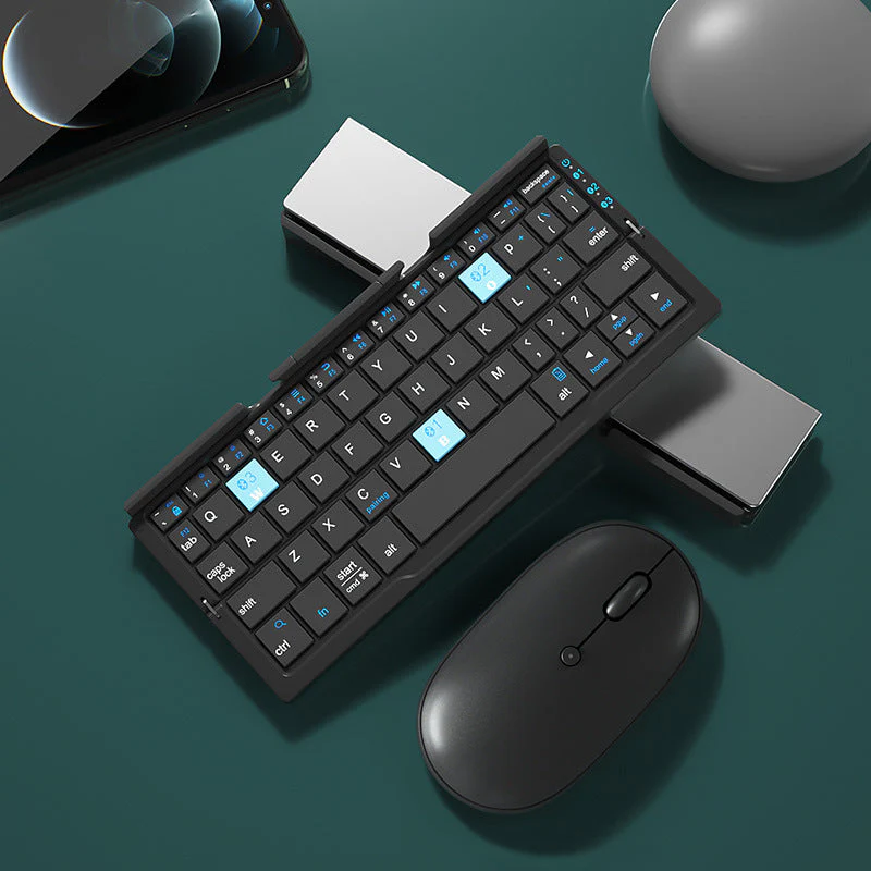 Pocket Folding Bluetooth Keyboard - Image 10