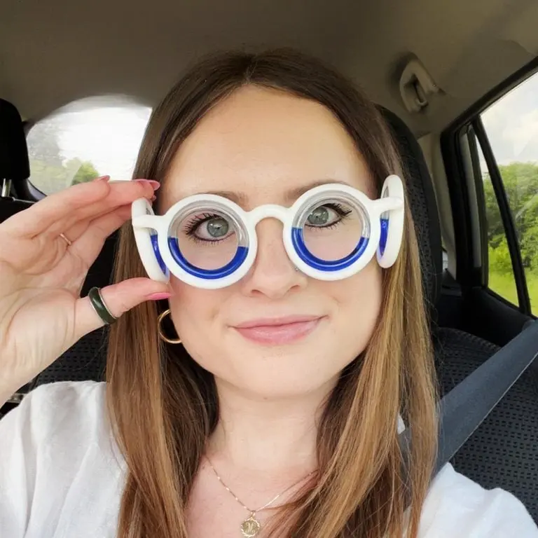 Motion Sickness Glasses - Image 2