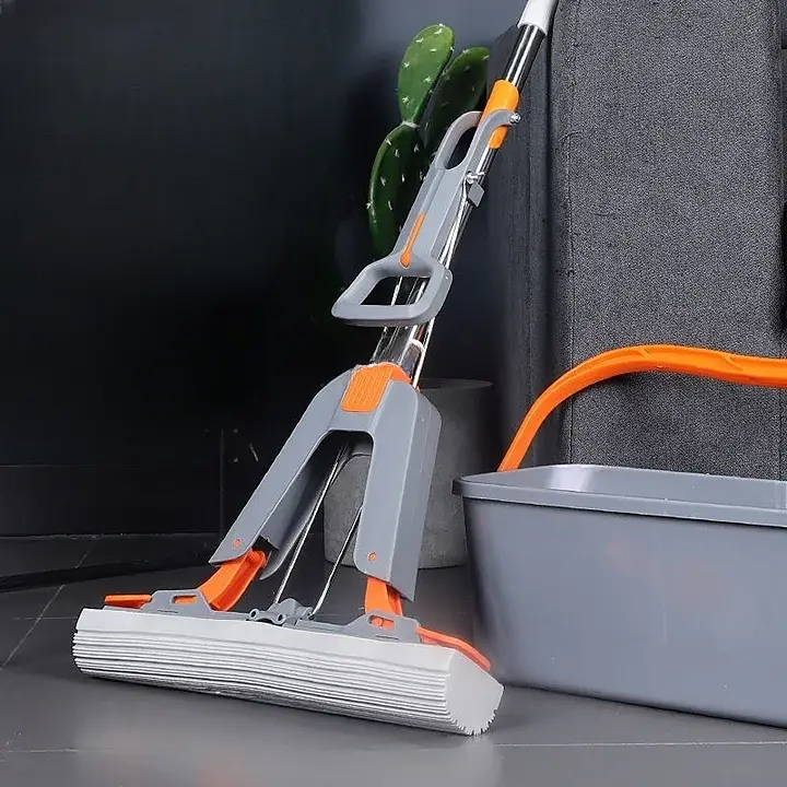 Self-Wringing Mop - Image 2