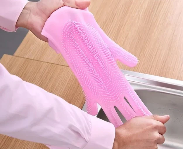 Silicone Scrubbing Gloves - Image 7
