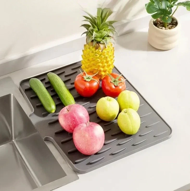 Silicone Kitchen Draining Mat - Image 3