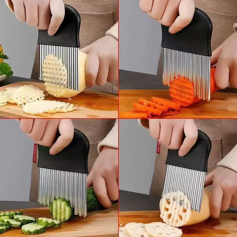 Stainless Steel Crinkle Cutter - Image 3