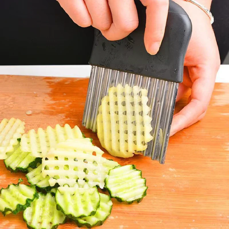 Stainless Steel Crinkle Cutter - Image 5