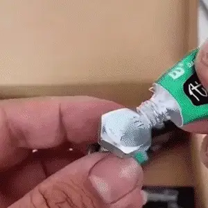 Ultra-Strong Instant Glue - Image 5