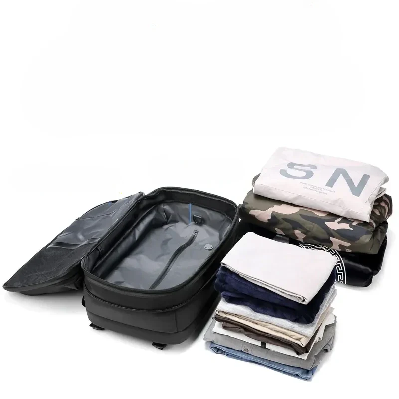 Vacuum Compression Travel Backpack - Image 4