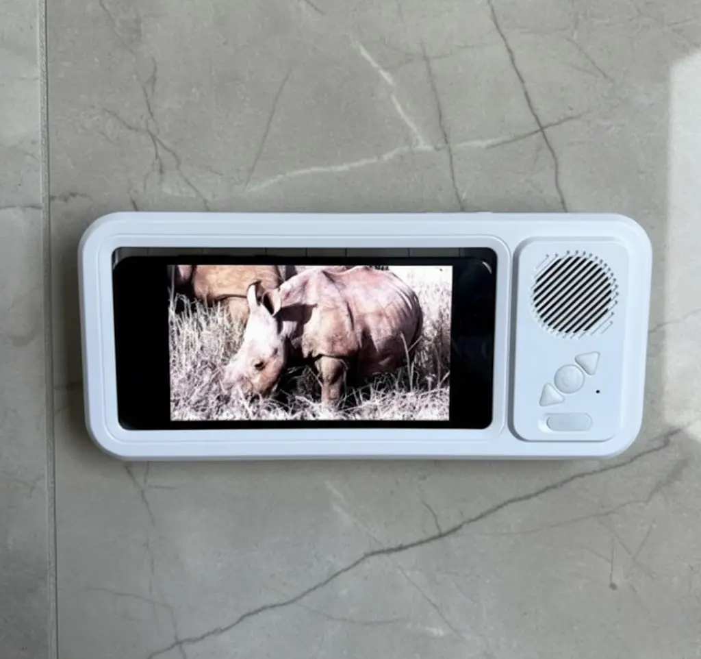 Waterproof Phone Holder with Music Speaker - Image 7